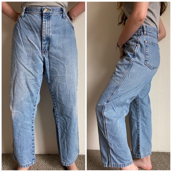 Preloved wrangler jeans 💙 - Picture 2 of 4